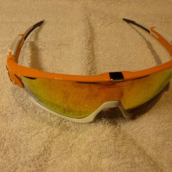 Oakley Other - •	Oakley Jawbreaker Sunglasses (New!)